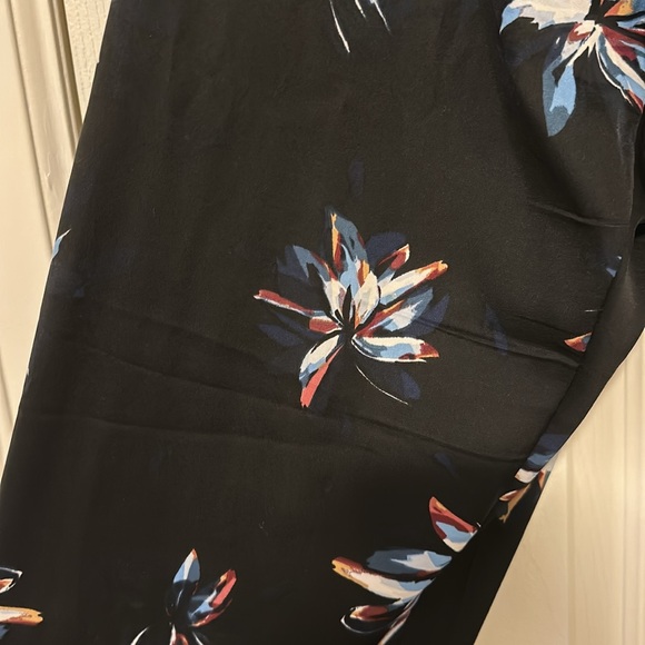 RW&Co Silk Dress Pants - Picture 4 of 4